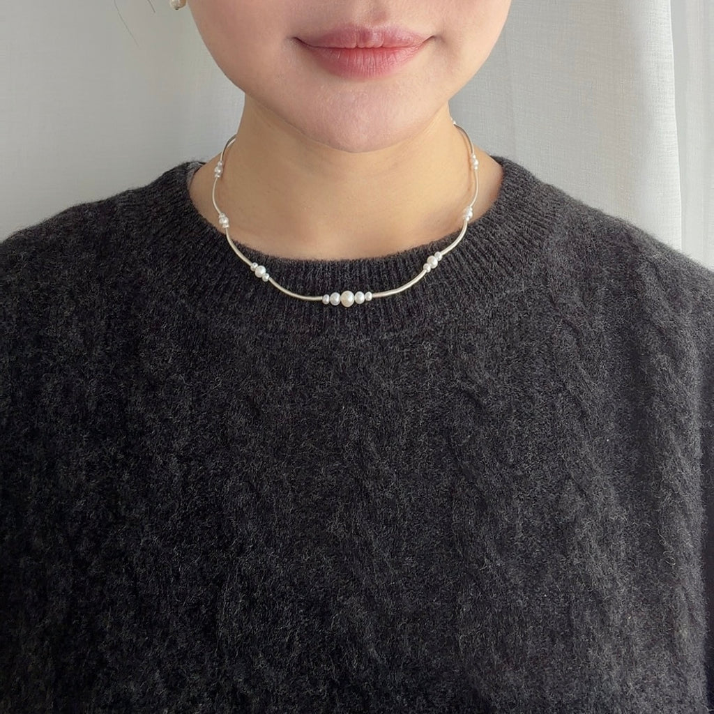 Pearl Arc Necklace